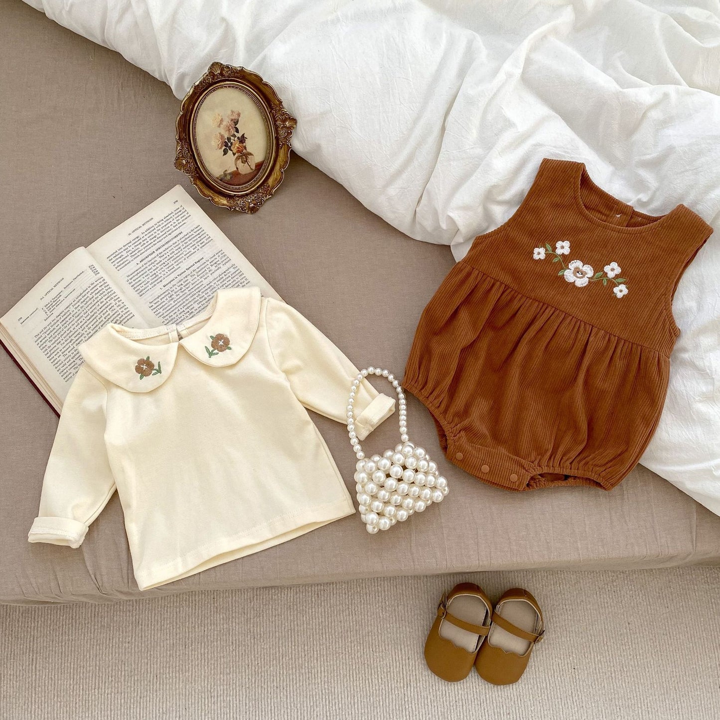 Baby Autumn Clothing Corduroy Embroidered Suspender Romper Western Style Sleeveless Onesie Triangle Jumpsuit Climbing